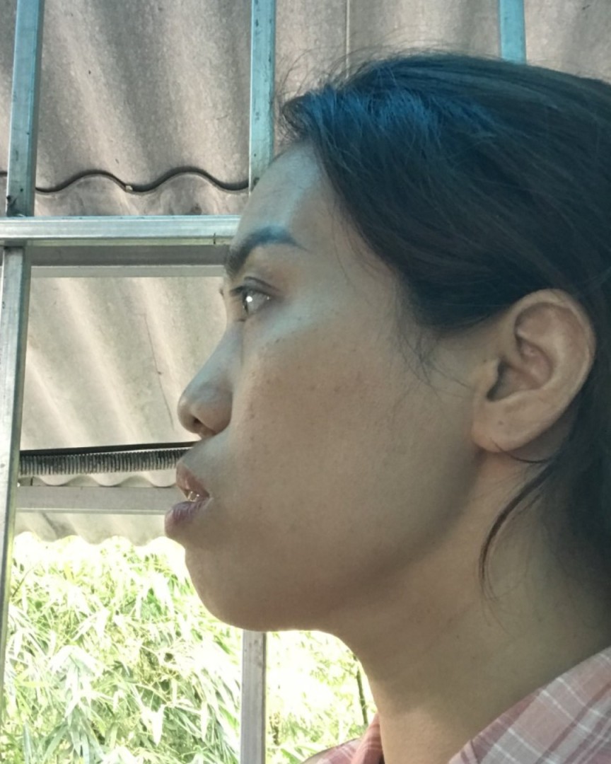 Nghiêng trái
