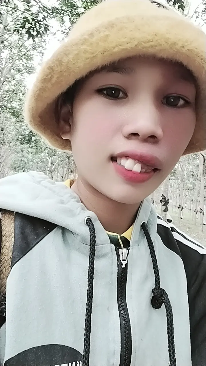 Nghiêng trái