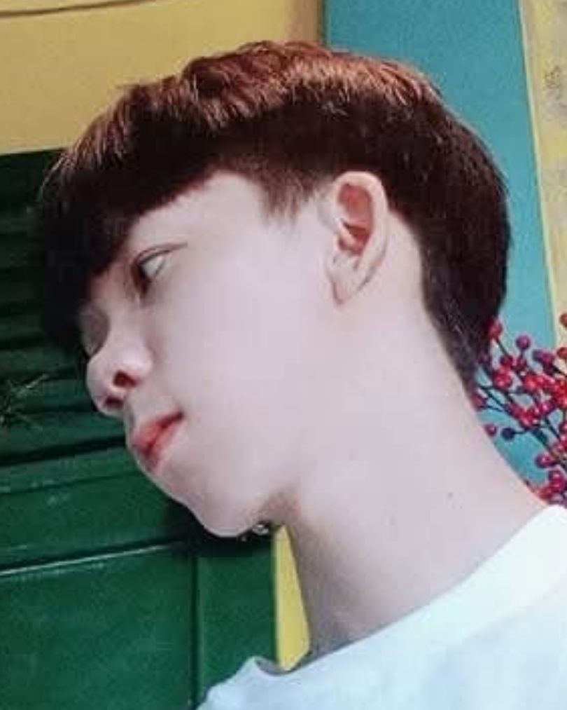Nghiêng trái