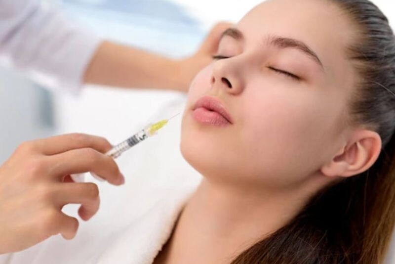 Tiêm botox giảm hoạt động của cơ môi